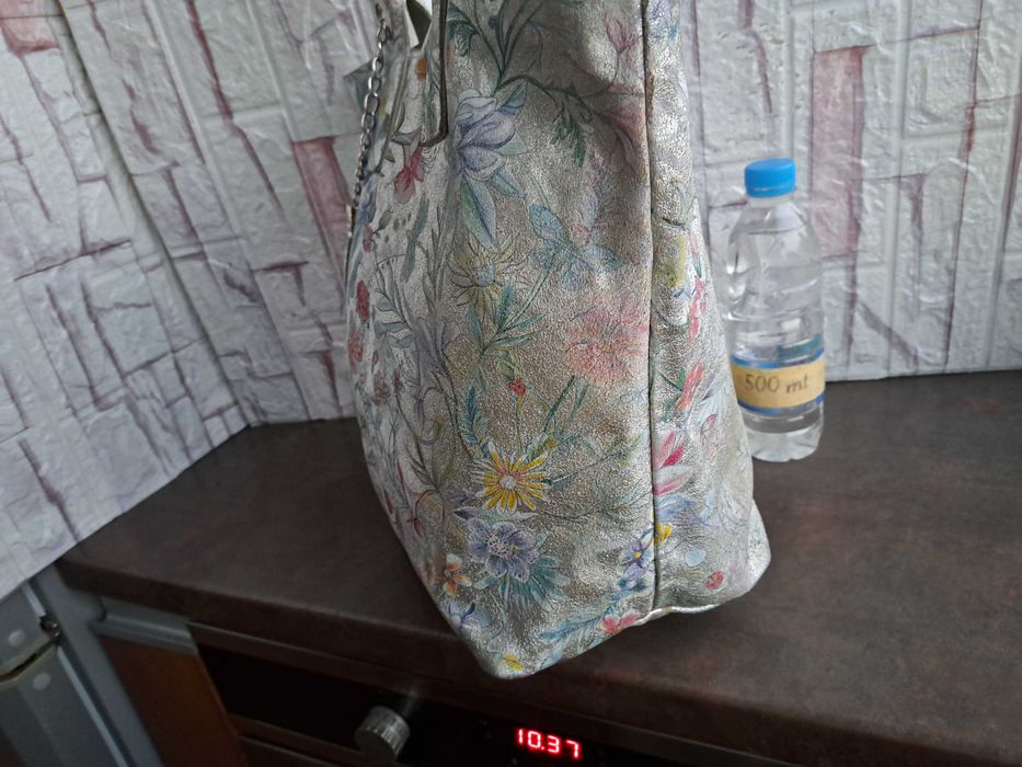 дамска чанта ,сребриста торба-естествена кожа