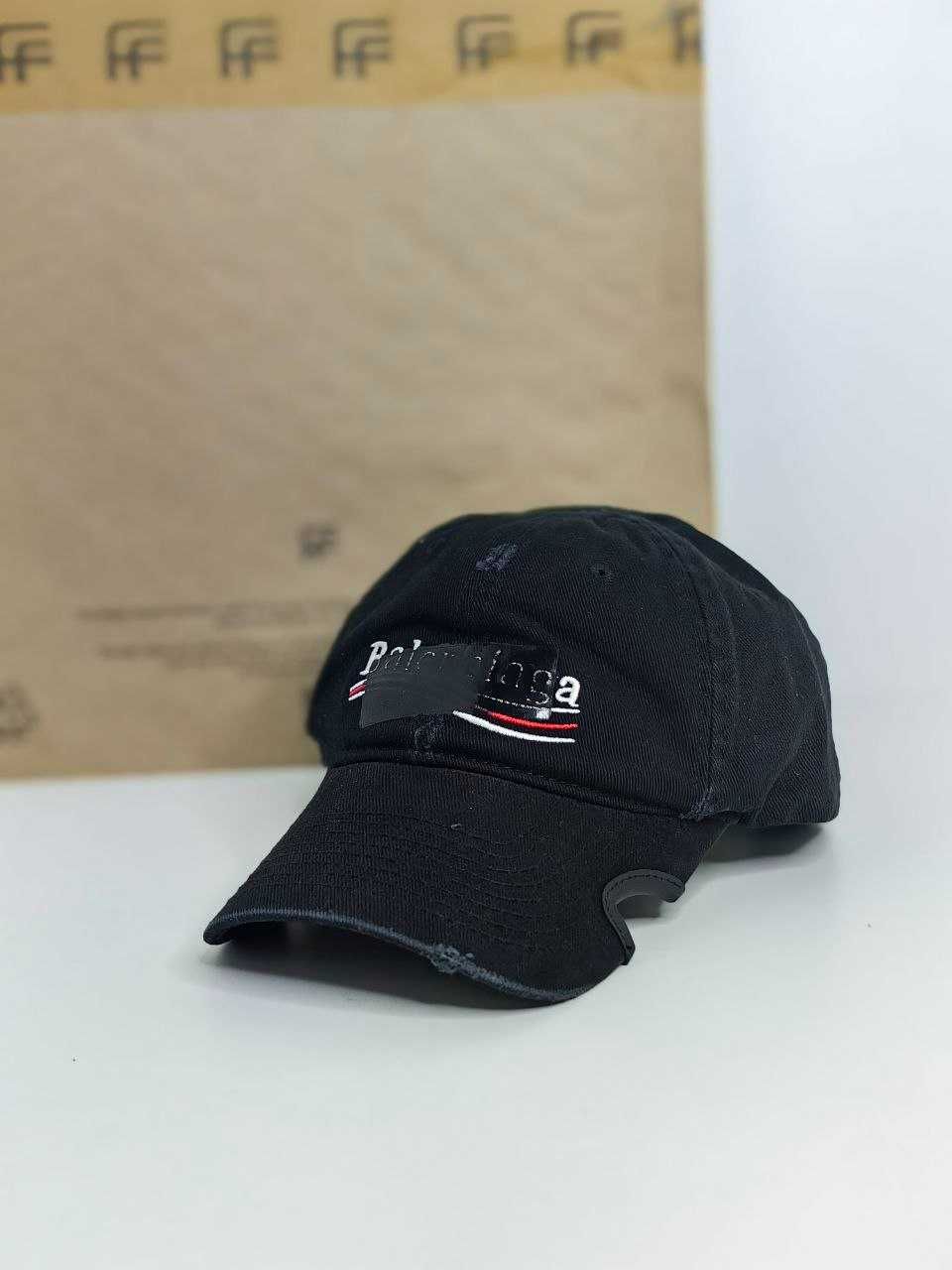 Шапка Balenciaga