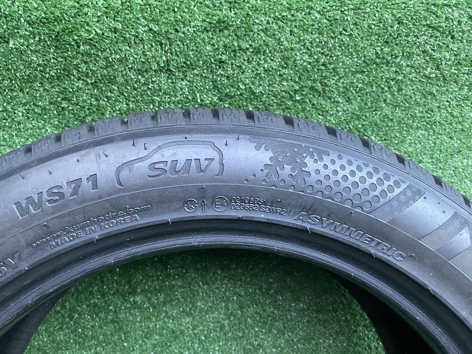 Set 2 anvelope Iarna Kumho WinterCraft WS71 235 55 R19 105V SUV ASYMM