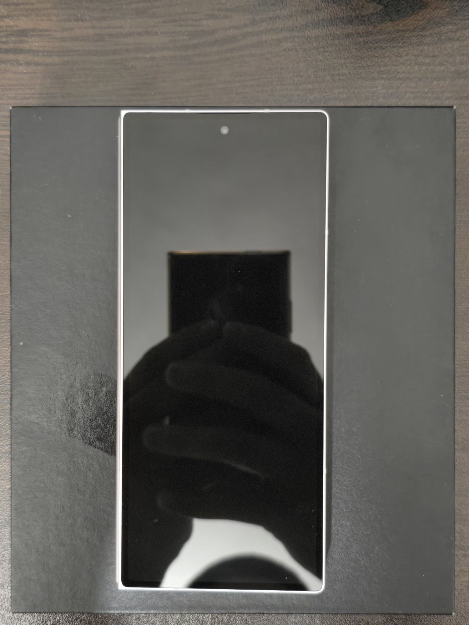 Продавам Samsung Galaxy Z Fold6