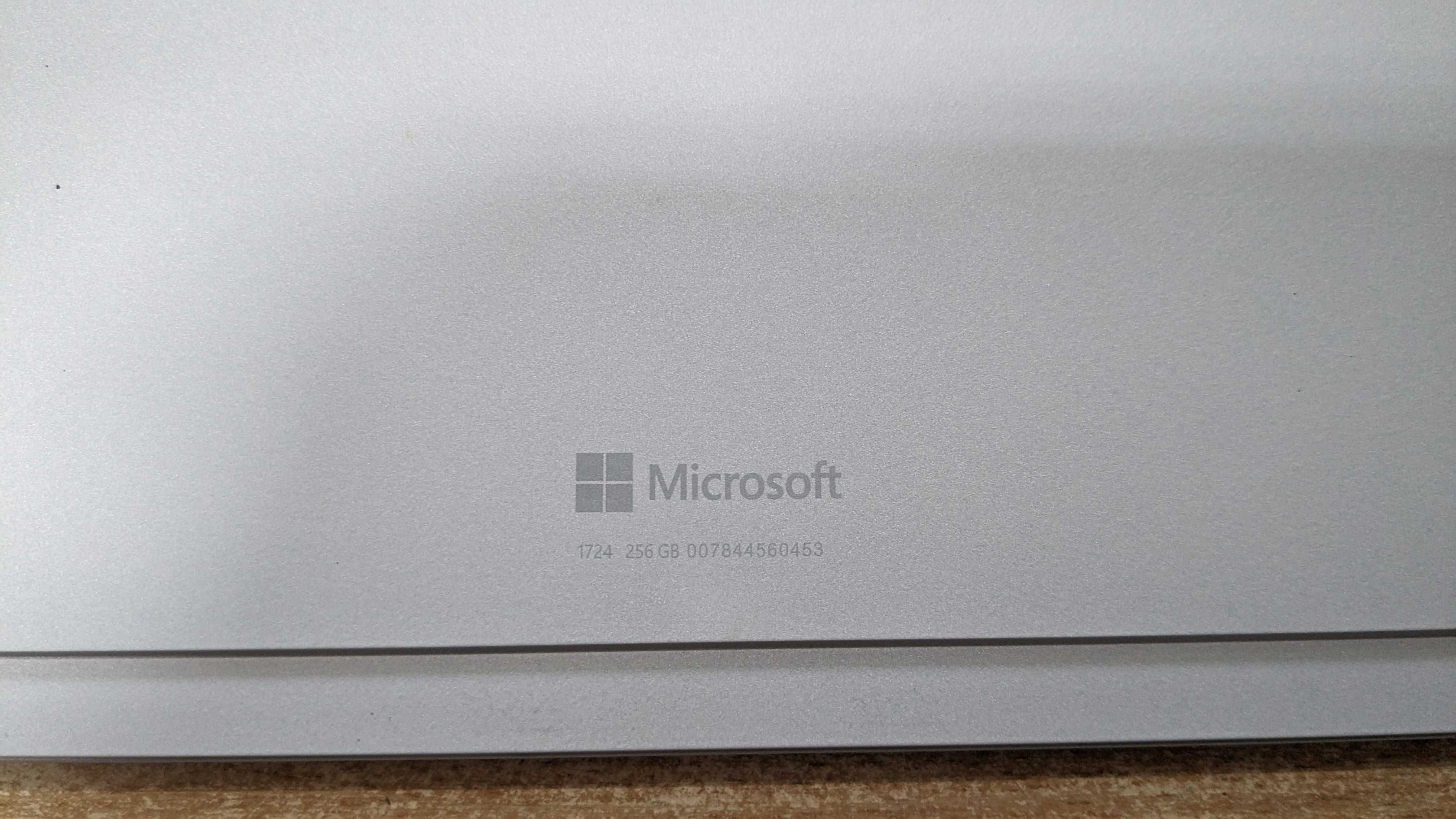 Microsoft Surface Pro 4 Model 1724 на части