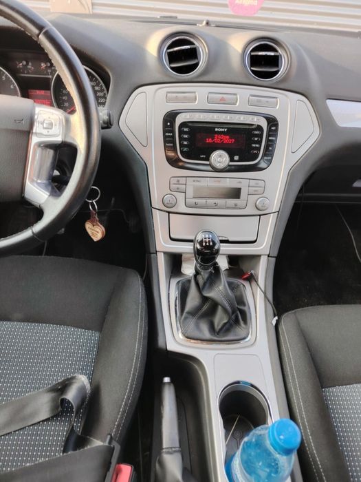 Ford mondeo 2009 1 6