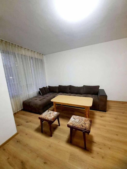 Дава се под наем Тристаен апартамент в Варна, Аспарухово - 76 кв.м за 409 € - Снимка #3