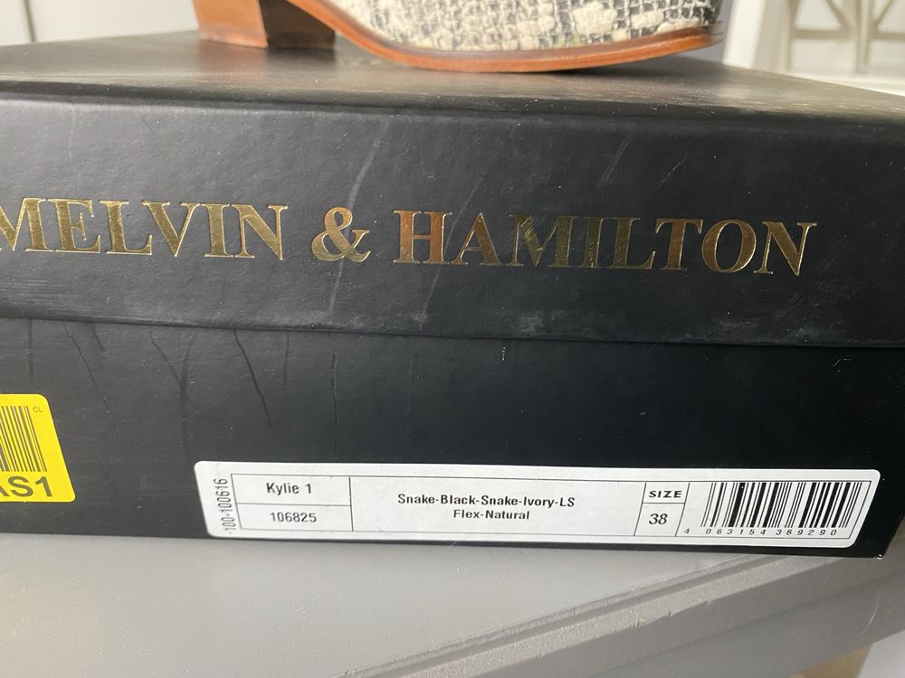 Melvin & Hamilton 38