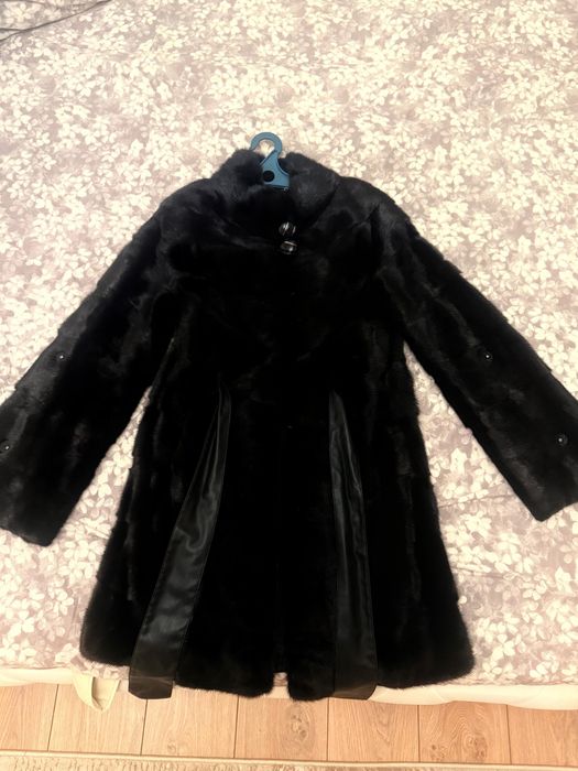 Чёрная норковая шуба