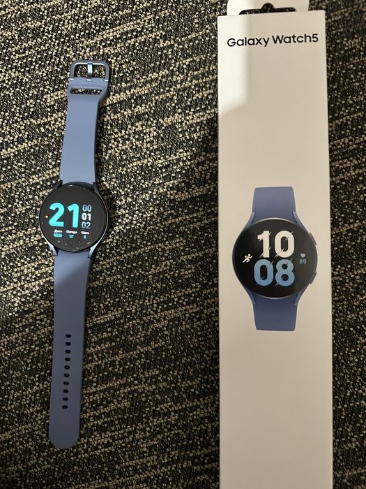 Часы Samsung Galaxy Watch 5