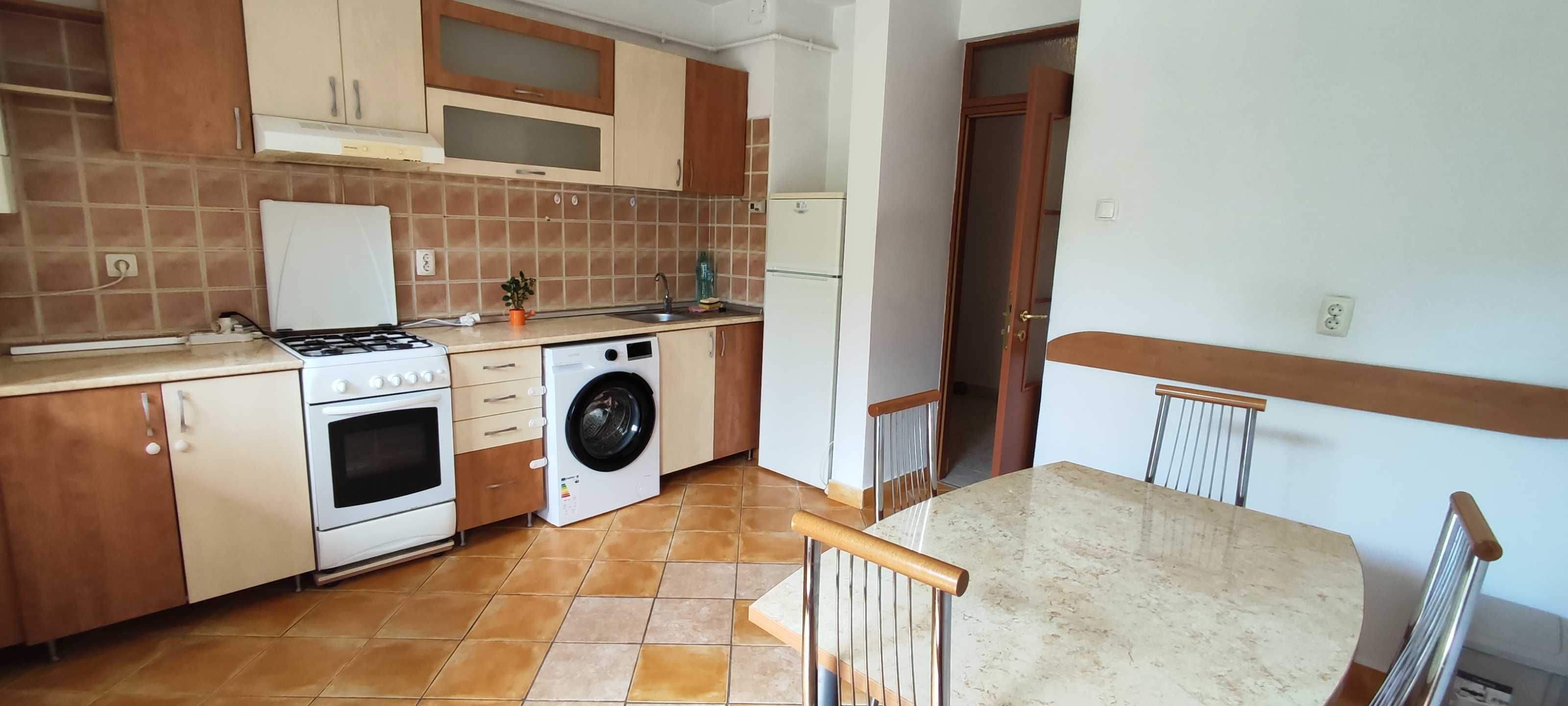 Chirie ap. 2 camere-Zona Iulius Mall