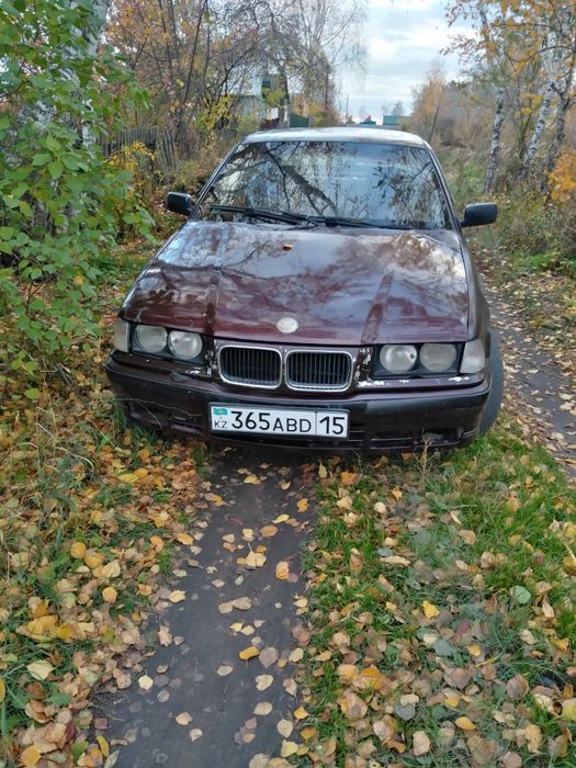 Продам BMW е 36.