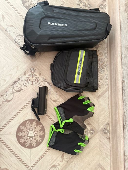 Продам велоакссесуары 15000