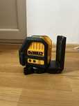 Dewalt - Nivelă laser cu 2 linii 0,3 mm/m, 12V