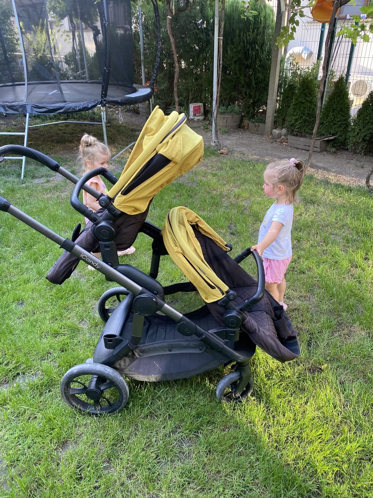 Бебешка количка за близнаци ‘ i Candy’ със бебешки столчета за кола