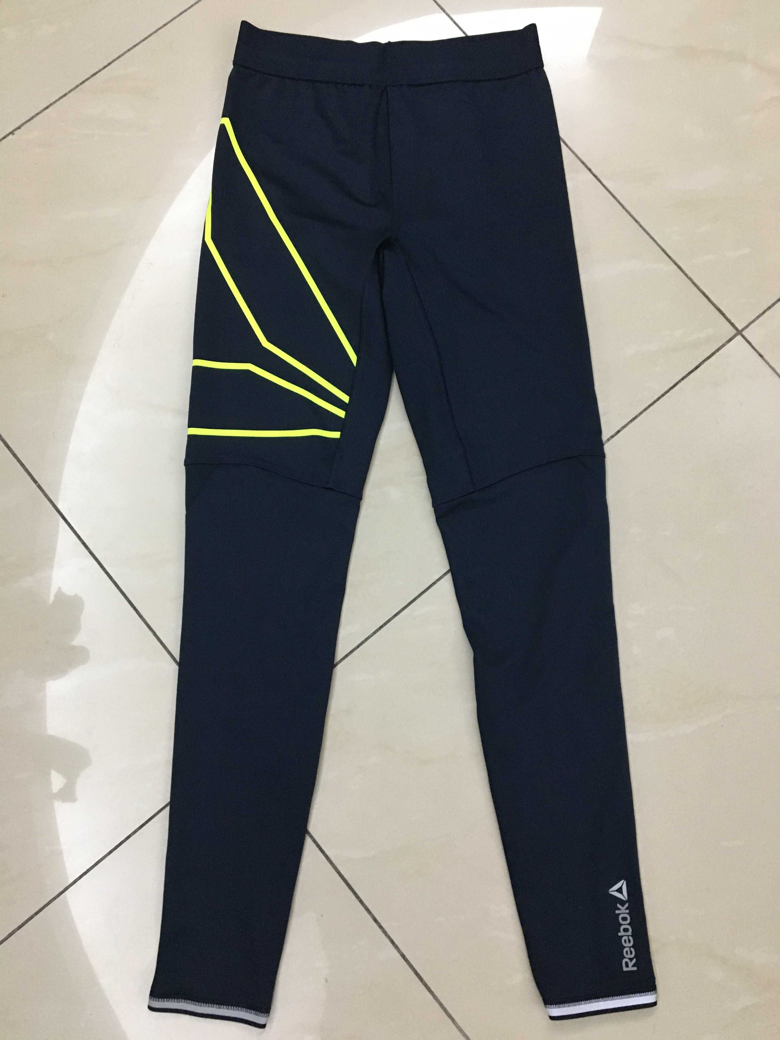 Pantaloni sport "Reebok"