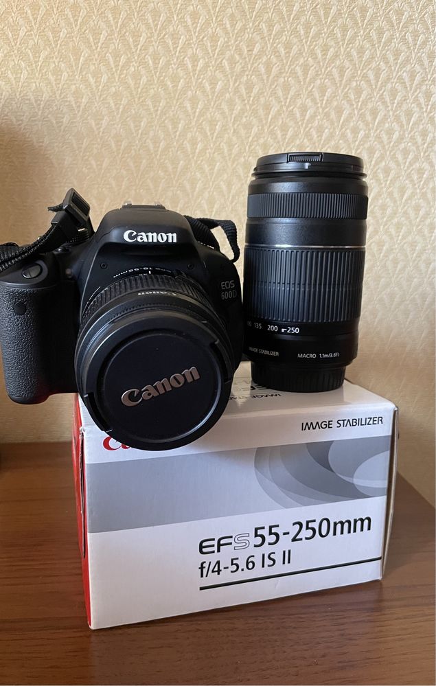 Продам фотоаппарат Canon EOS 600D