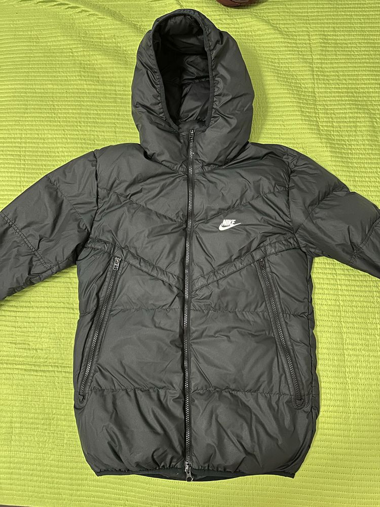 оригинално зимно яке Nike