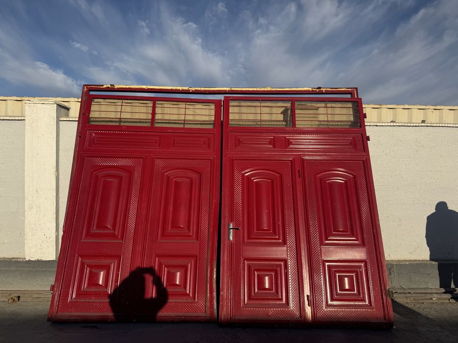 Даруаза Ворота кызыл цвет