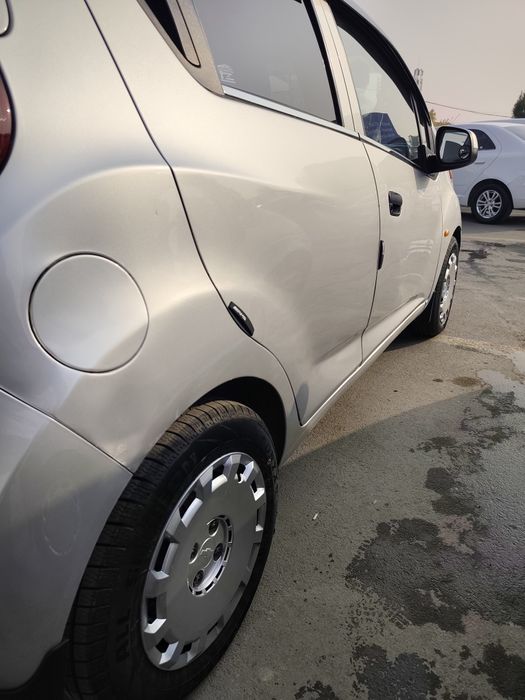 Srochni sotaman Spark 2011