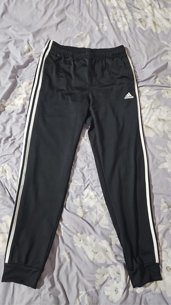 Pantaloni barbati adidas