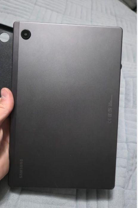 Продам Самсунг Tab A8/64 гб
