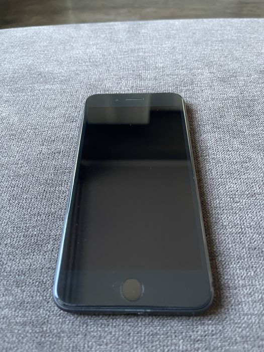 Iphone 8 plus КАТО НОВ