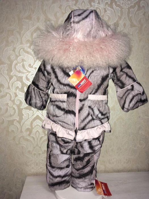 Новый. Красивый, зимний комбинезон. Польша Pilguni Изософт104 р
