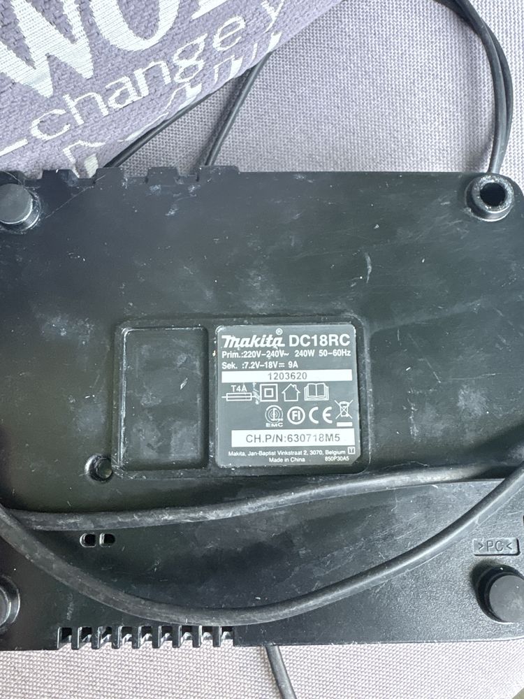 Зарядно Makita DC18RC и батерия 3 ah
