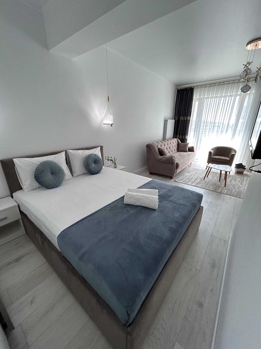 Inchiriem Studio-uri Deluxe termen lung-Mamaia Nord
350 €