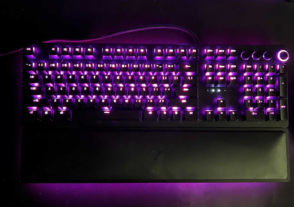 Razer Huntsman Elite + Razer Phantom keycaps (отделно)