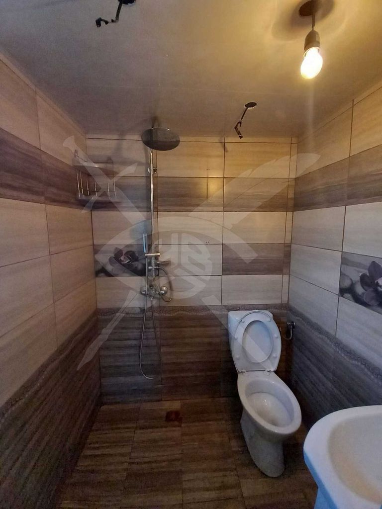 Продава се Етаж от къща в Варна, Автогара - 76 кв.м за 816 €/кв.м - Снимка #6