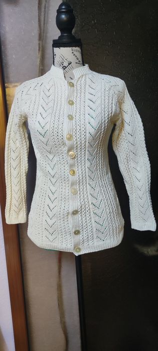 Pulovarase,toate 20 lei