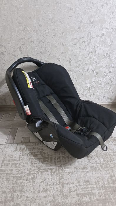 Продам автокресло от 0 до 1 года