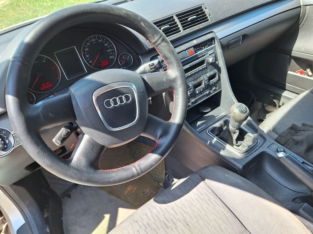 Dezmembrez audi a4 b7 an 2007