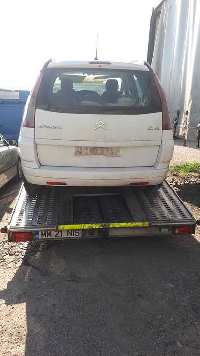 Dezmembrez Citroen C4 picasso  1.6 HDi 110 (DV6TED4) 2007