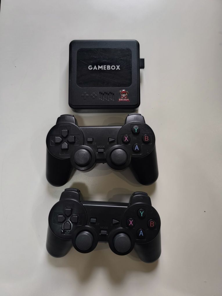 Продам игравую приставку GameBox