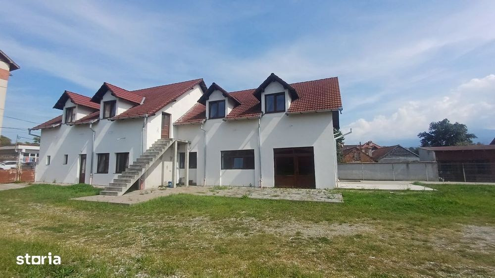 Închiriez  clădire / hală   poziție ultracentrală  multiple destinații