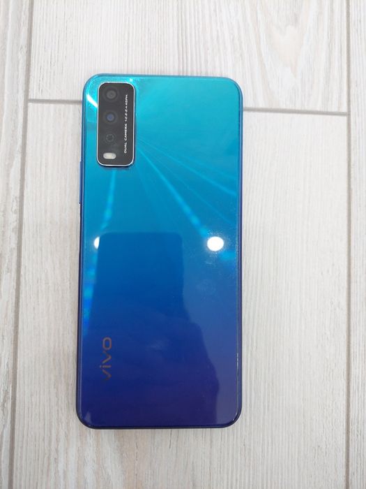Продаю Vivo Y20 (V2026)