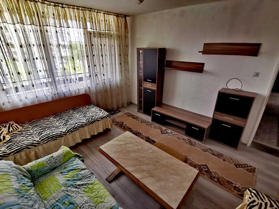 Дава се под наем Двустаен апартамент в Бургас, Славейков - 67 кв.м за 280.5 € - Снимка #4