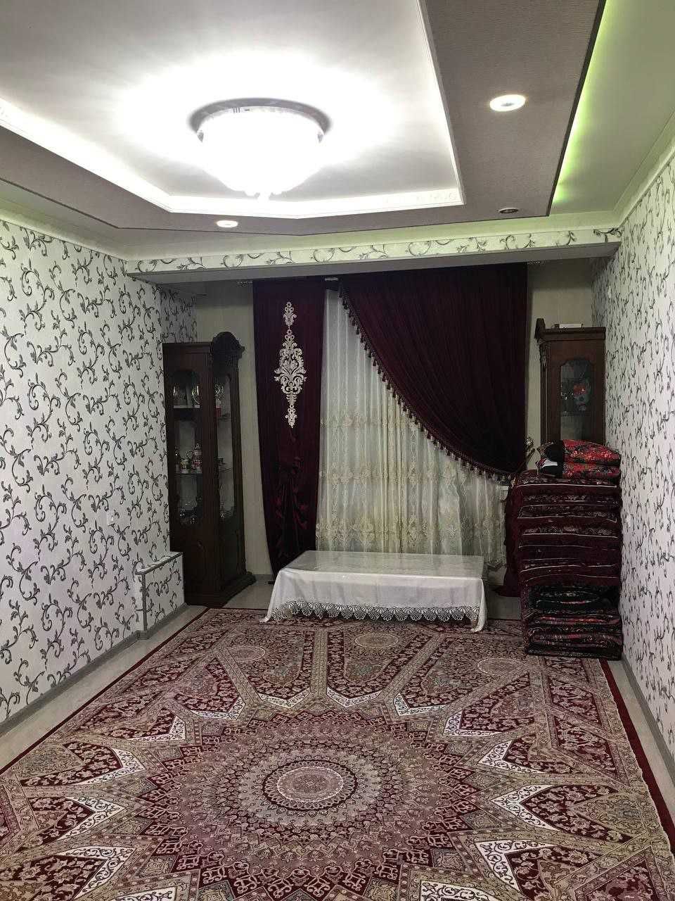 Уй сотилади 110м²