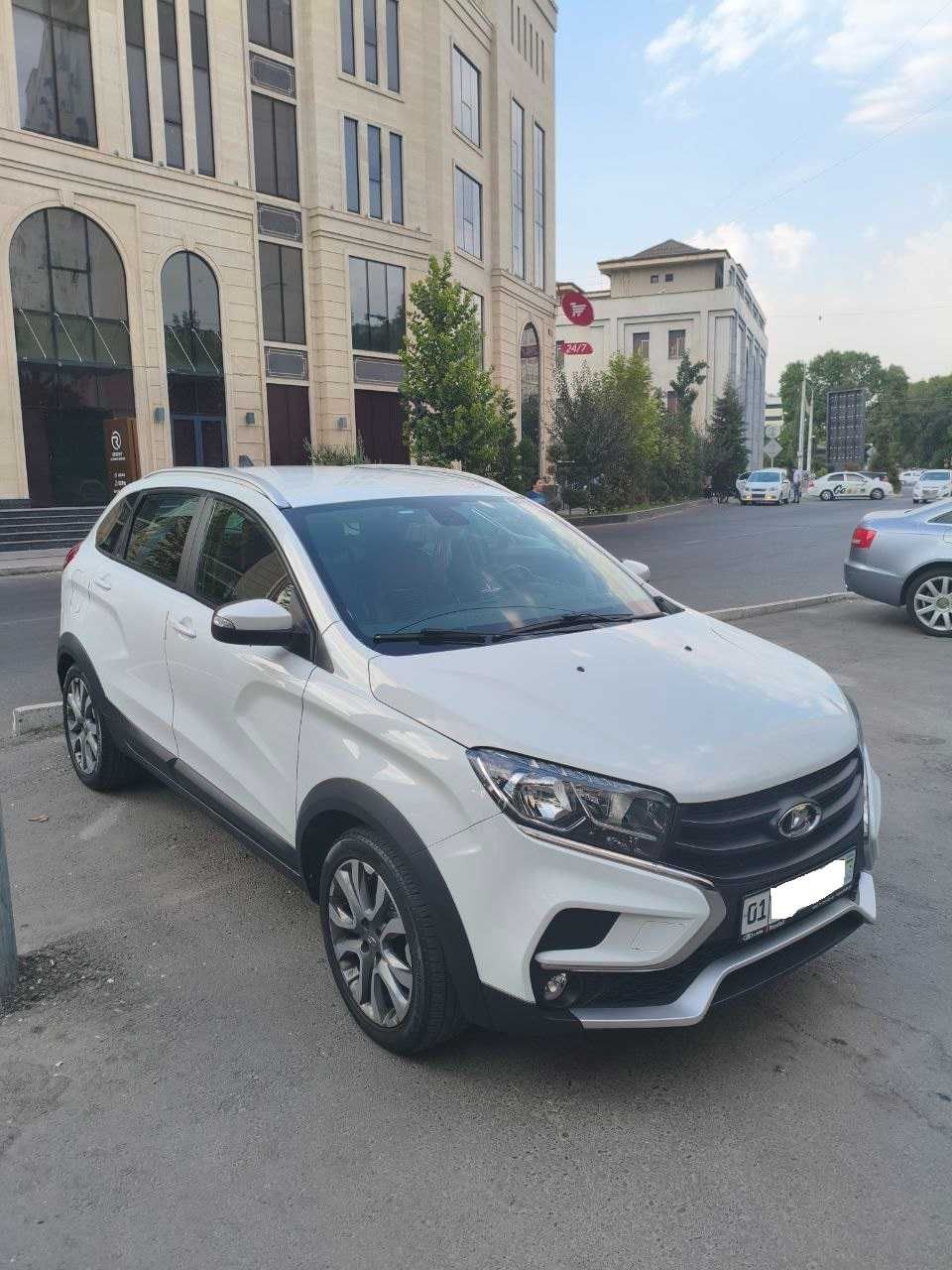 Продается LADA X-Rey CROSS 1.6 full