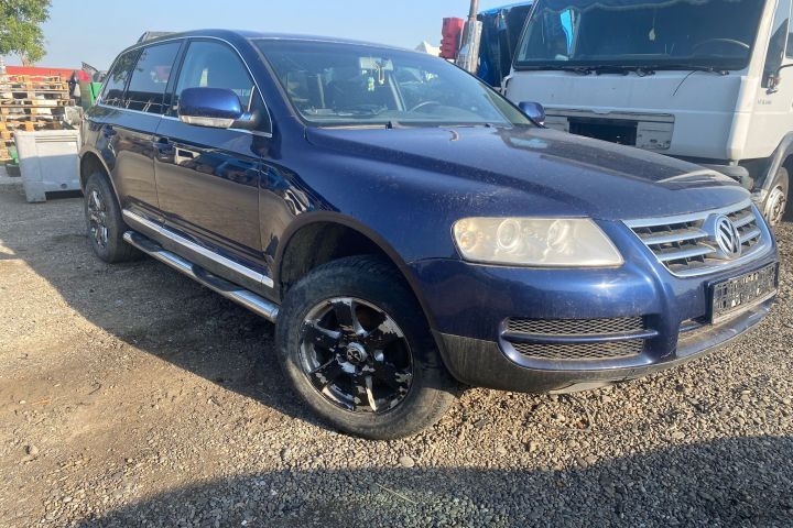 Dezmembrez Volkswagen VW Touareg generatia 1 7L [2002 - 2007] Crossov