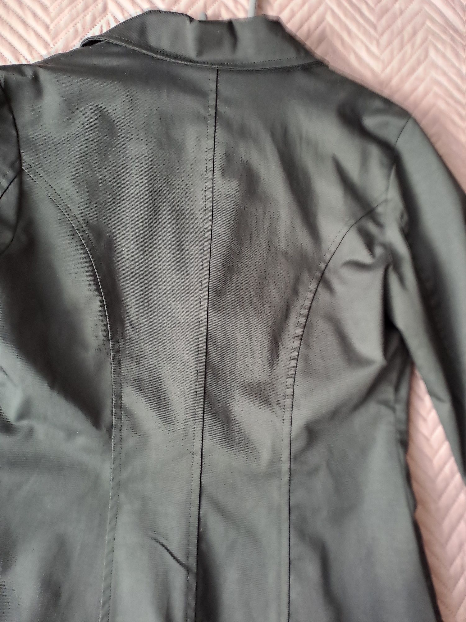 Официално дамско сако,черно на цвят,ново без забелележки.