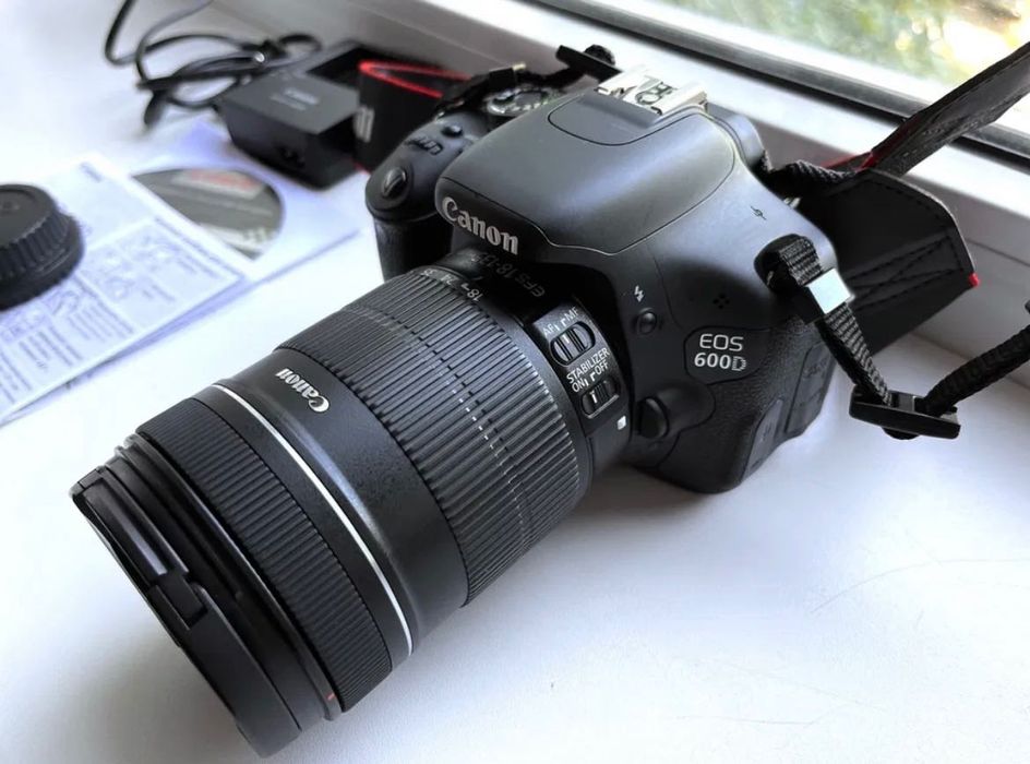 Фотоаппарат Canon EOS 600