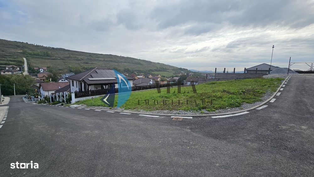 Teren 600 m, zona superba