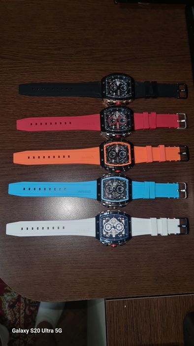 Set  5 ceasuri Curren