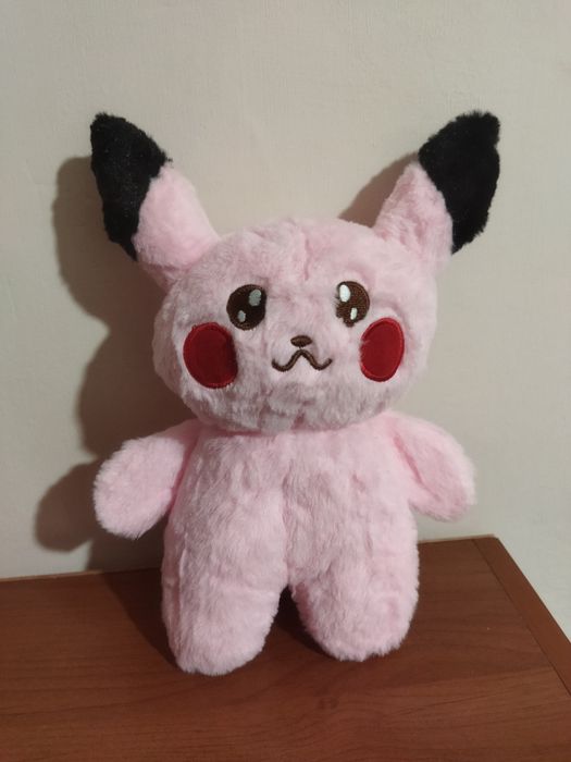 Плюшевая игрушка пикачу