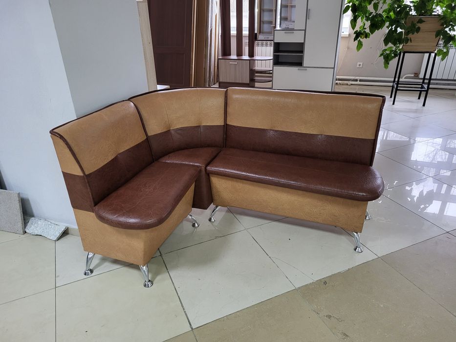 Продам угловой диванчик