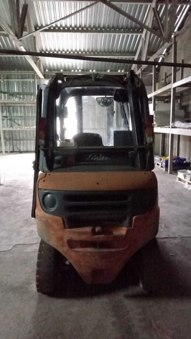 Вилочный погрузчик