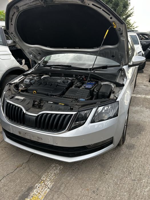 Aripă dreapta spate Skoda Octavia 3 break facelift 2018