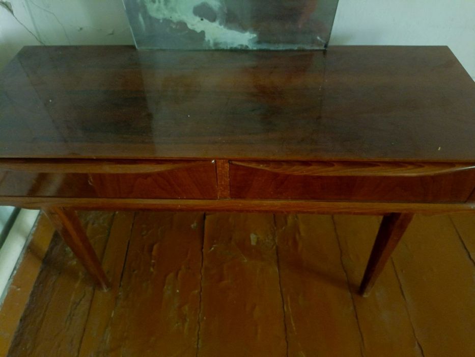 Продаётся советское трюмо