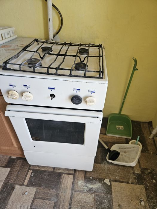 Газ плита.        .