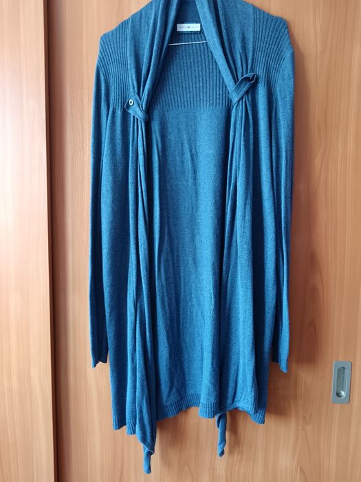 Vând Cardigan in Colț Mărimea XL